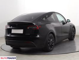 Tesla Model Y 2022 527 KM