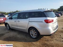 Kia Sedona 2019 3