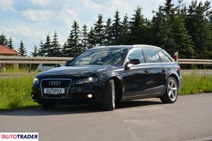 Audi A4 2011 2.0 143 KM Audi A4 2011 2.0 143 KM
