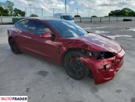 Tesla Model 3 2025