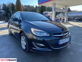 Opel Astra 2013 1.4 140 KM