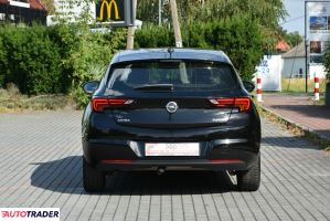 Opel Astra 2018 1.4 125 KM
