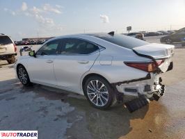 Lexus ES 2019 3