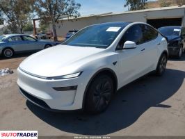 Tesla Model Y 2026