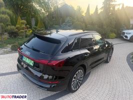 Audi E-tron 2021 0.0 408 KM