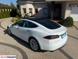 Tesla Model S 2017 525 KM Tesla Model S 2017 525 KM