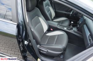 Toyota Avensis 2015 2.0 143 KM