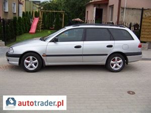 Toyota Avensis 2002 2.0 110 KM Toyota Avensis 2002 2.0 110 KM