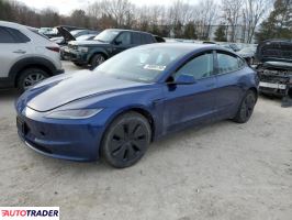 Tesla Model 3 2024