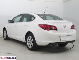 Opel Astra 2018 1.4 138 KM