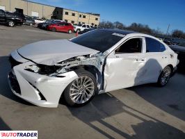 Lexus ES - zobacz ofertę