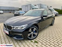 BMW 750 2017 3 400 KM