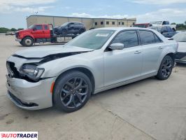 Chrysler 300C 2023 3