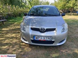 Toyota Auris 2008 1.4 90 KM