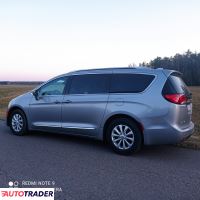 Chrysler Pacifica 2019 3.6 291 KM