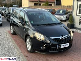 Opel Zafira 2015 1.4 140 KM