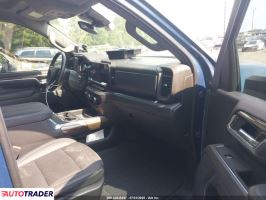 Chevrolet Silverado 2025 6
