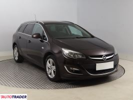 Opel Astra 2014 2.0 162 KM