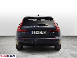 Volvo V60 2022 2.0 310 KM
