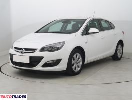 Opel Astra 2018 1.4 138 KM