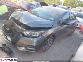 Nissan Versa 2020 1
