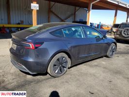 Tesla Model 3 2024