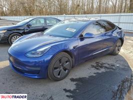 Tesla Model 3 - zobacz ofertę