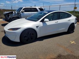Tesla Model 3 2024