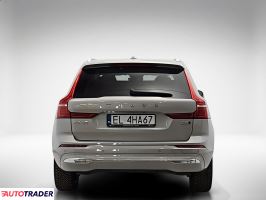 Volvo XC60 2023 2.0 235 KM