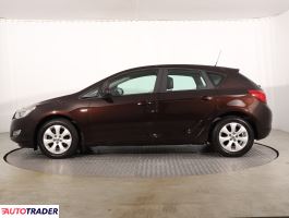 Opel Astra 2011 1.6 113 KM