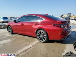 Lexus ES 2019 3