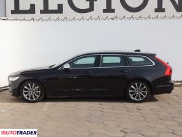 Volvo V90 2019 2.0 187 KM