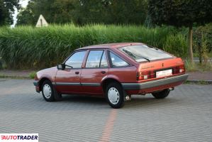 Opel Ascona 1988 1.6 75 KM