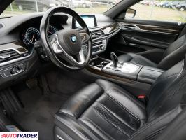 BMW 730 2017 3.0 265 KM BMW 730 2017 3.0 265 KM