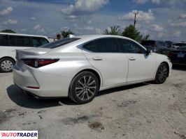 Lexus ES 2019 3