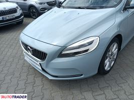Volvo V40 2018 1.5 152 KM