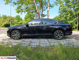 Volkswagen Passat 2020 2.0 150 KM