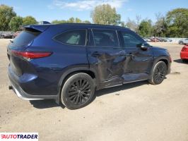 Toyota Highlander 2022 3