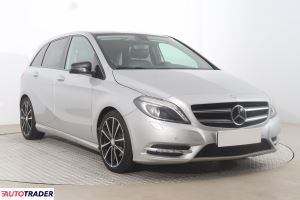 Mercedes B-klasa 2013 1.8 107 KM