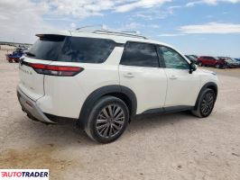 Nissan Pathfinder 2023 3