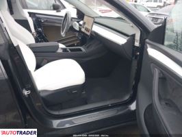 Tesla Model Y 2025 Tesla Model Y 2025