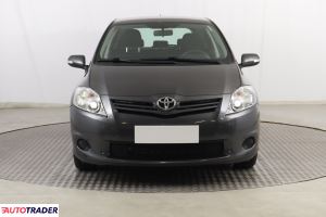 Toyota Auris 2013 1.3 97 KM
