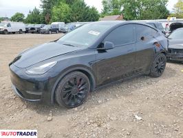 Tesla Model Y 2022
