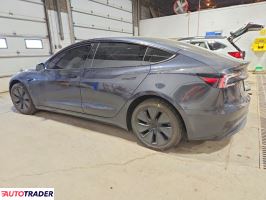 Tesla Model 3 2025