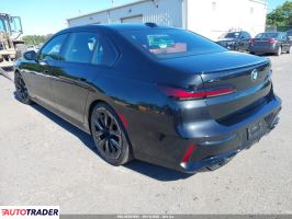 BMW 760 2026 4