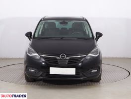 Opel Zafira 2017 1.4 138 KM
