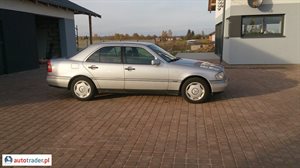 Mercedes 220 1996 2.2 95 KM Mercedes 220 1996 2.2 95 KM