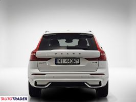Volvo XC60 2021 2.0 197 KM