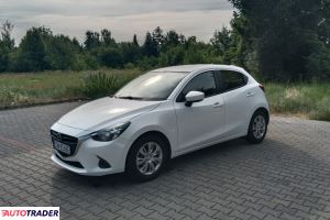Mazda 2 2015 1.5 90 KM