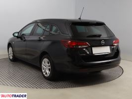 Opel Astra 2018 1.6 108 KM
